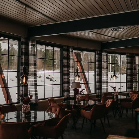 Revontuli Glass Igloos 호텔