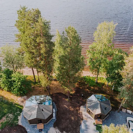 Hotelli Revontuli Glass Igloos Hankasalmi