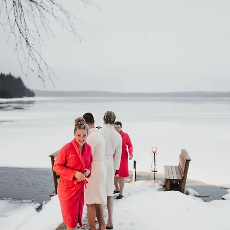 Revontuli Glass Igloos 호텔 Hankasalmi