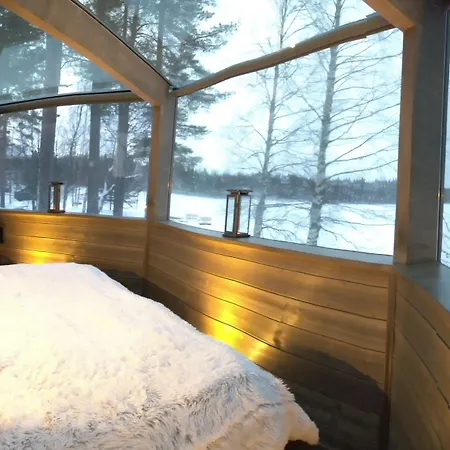 Revontuli Glass Igloos