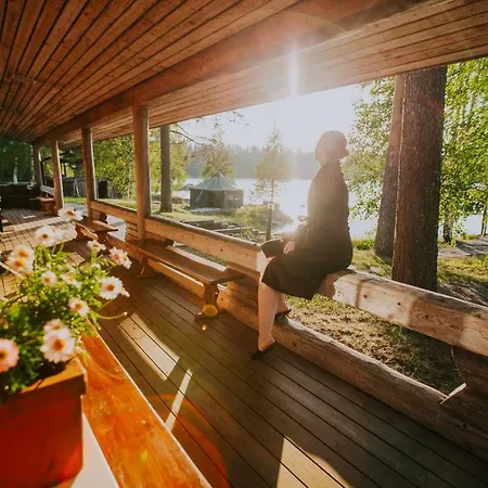 Revontuli Glass Igloos 호텔 Hankasalmi